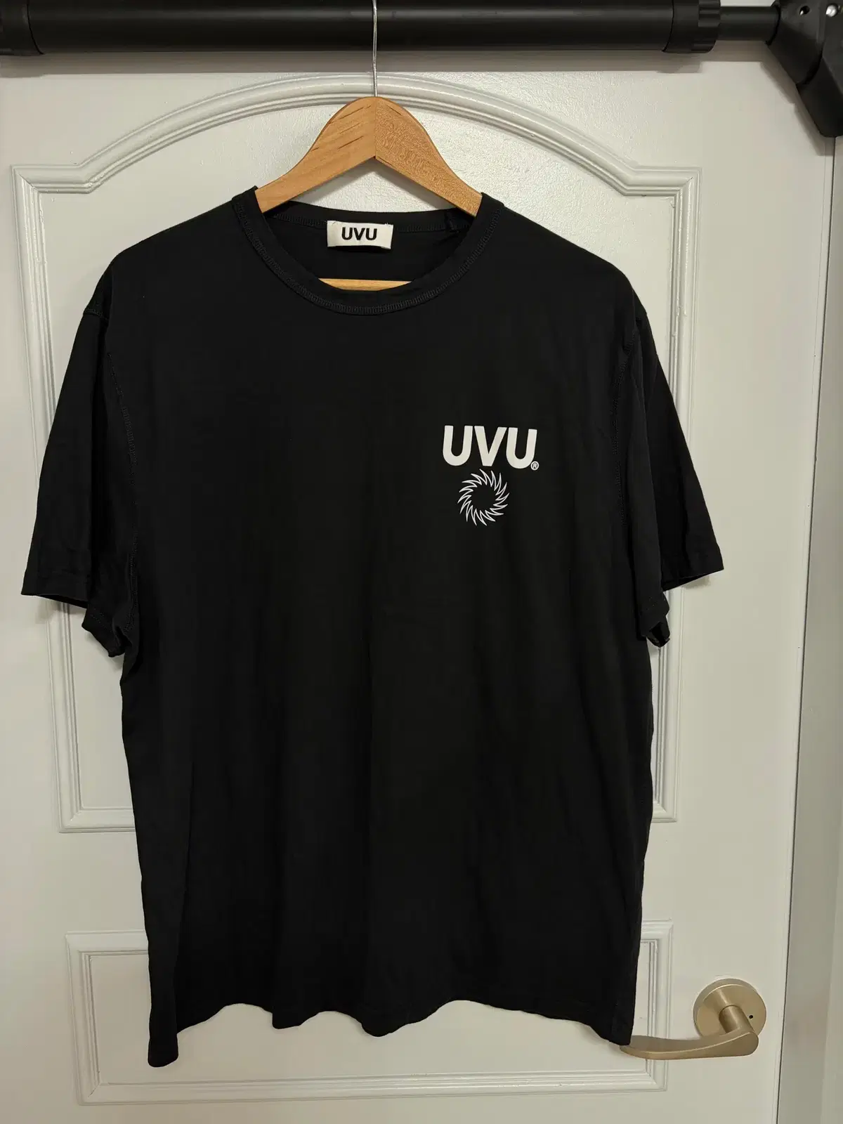 UVU 長袖トレーニングTシャツ S UVU 長袖トレーニングTシャツ S